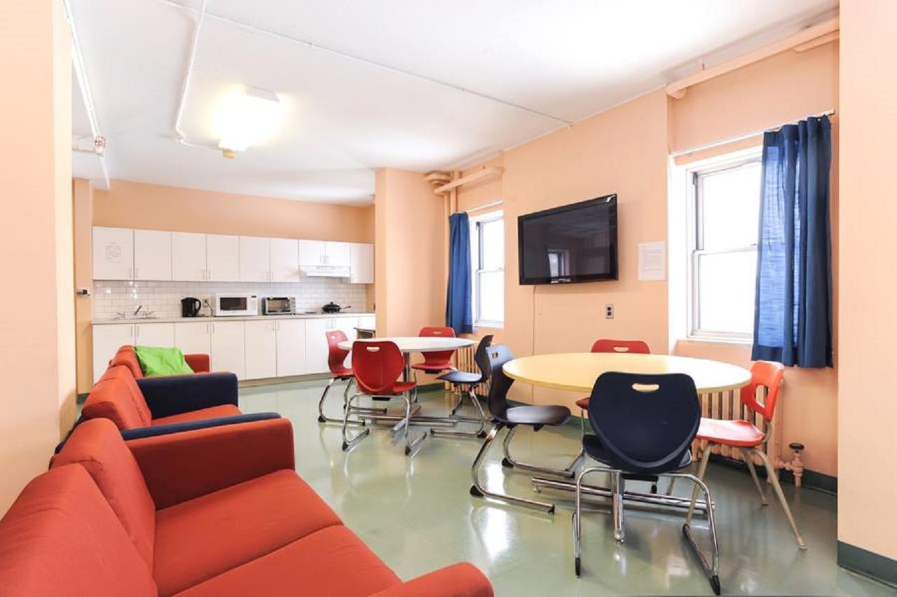 Residence Lalemant College Brebeuf - Montreal, Montreal